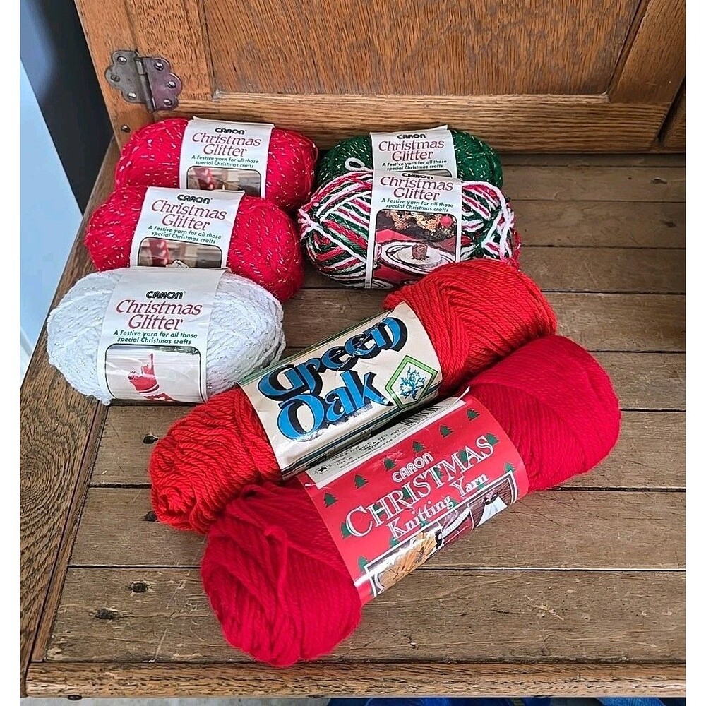 Caron CHRISTMAS GLITTER Yarn RED Acrylic Metallic / Solid Lot Of 7 Mixed Colors